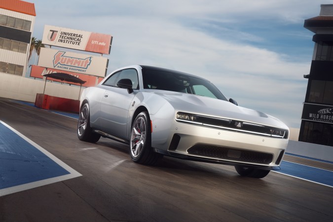 Dodge anuncia el tan esperado precio del Charger Daytona