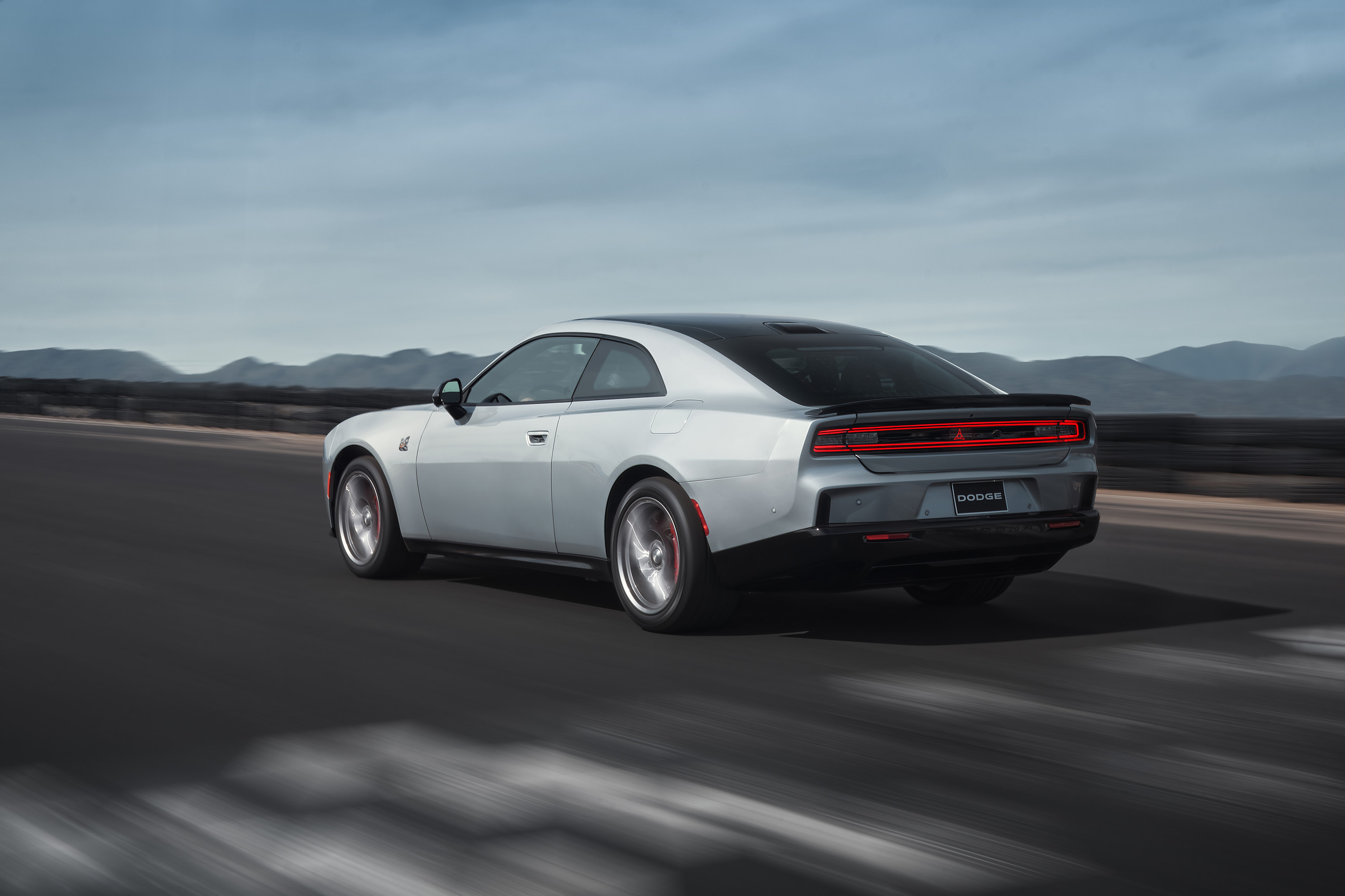 Dodge anuncia el tan esperado precio del Charger Daytona