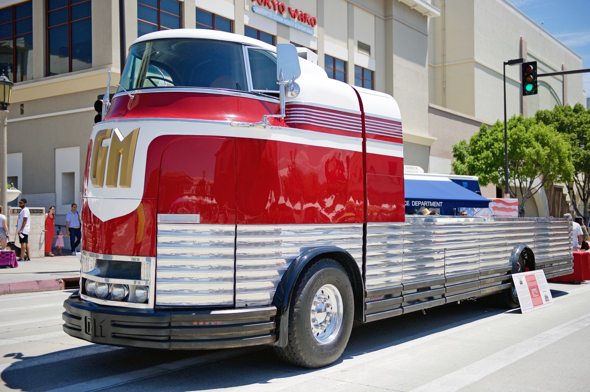 GM Futurliner la rareza que vale más del millón de dólares Siempre Auto