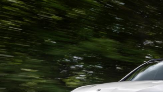 Mercedes-Benz GLC 350e llega con mejor motor híbrido