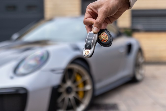 La peculiar ubicación de la llave en los Porsche y su razón