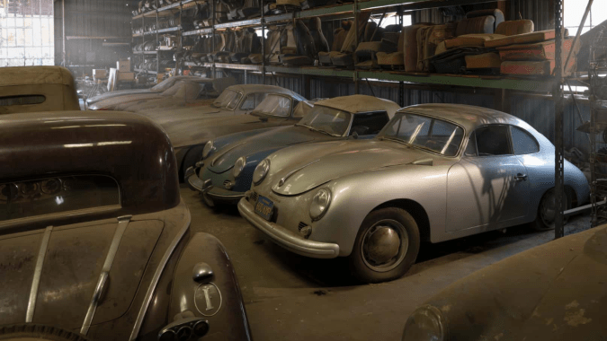 RM Sothebys presenta el depósito de chatarra de autos más costoso