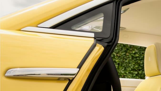 Rolls-Royce Spectre Semaphore