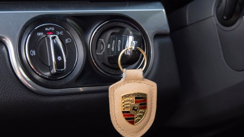 La peculiar ubicación de la llave en los Porsche y su razón