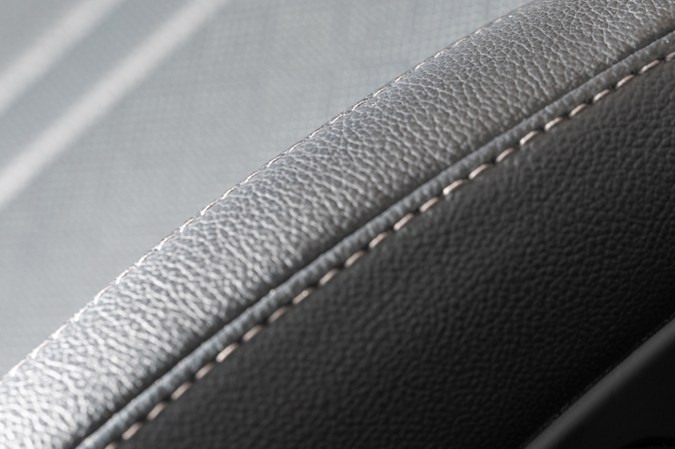 Paso a paso: cómo regular la altura y alcance del volante