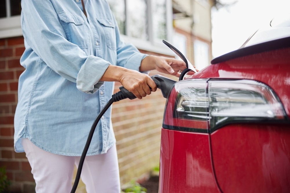 ¿Es rentable instalar un cargador de auto eléctrico en casa?