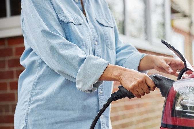 ¿Es rentable instalar un cargador de auto eléctrico en casa?
