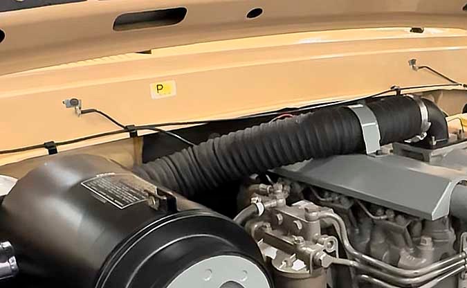 Tesoros ocultos: hallan Ford F-1000 con 0 km y sin estrenar