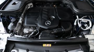 Mercedes creó motor sin bujías y consumo a nivel del diésel