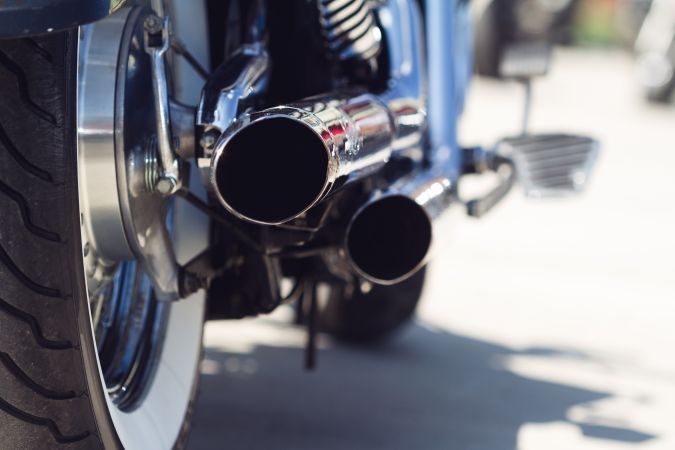 motorcycle exhaust pipe burns