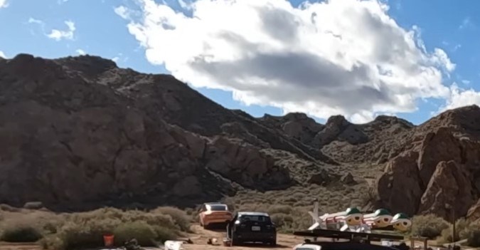 Youtuber revoluciona mundo de los autos con Mario Kart casero