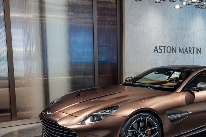 Aston Martin Vanquish 2025