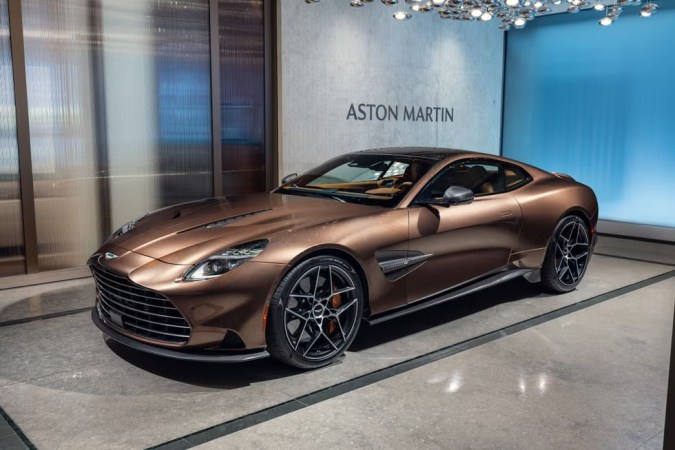 Aston Martin Vanquish 2025