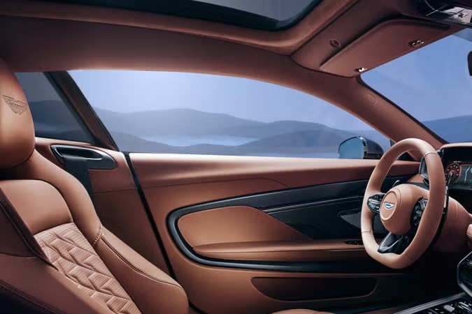 Aston Martin Vanquish 2025