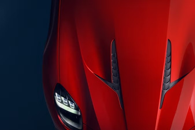 Aston Martin Vanquish 2025