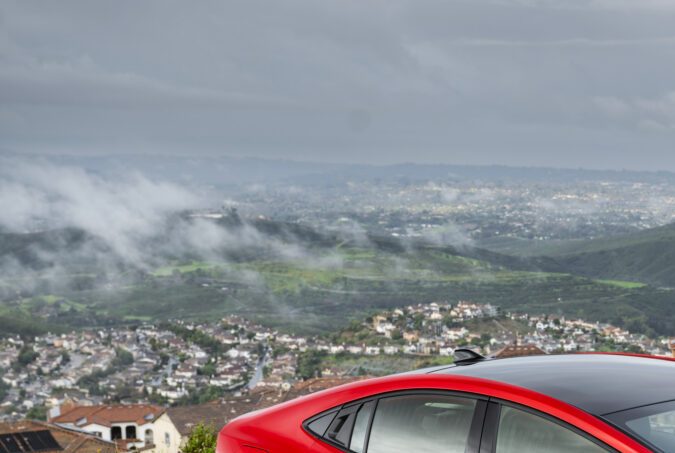 Toyota renueva su híbrido estrella: conoce el Prius Plug-in Hybrid 2025