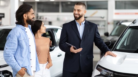 ¿Cuál es el mejor mes para comprar auto? Consejos y trucos