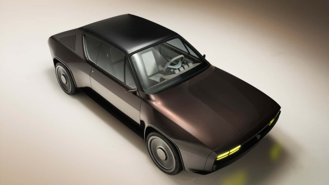 Renault-R17-Electric-Restomod