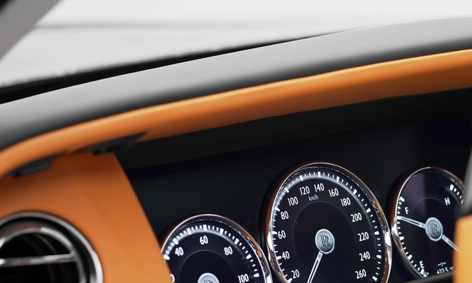 Cuanto cuesta un Rolls-Royce