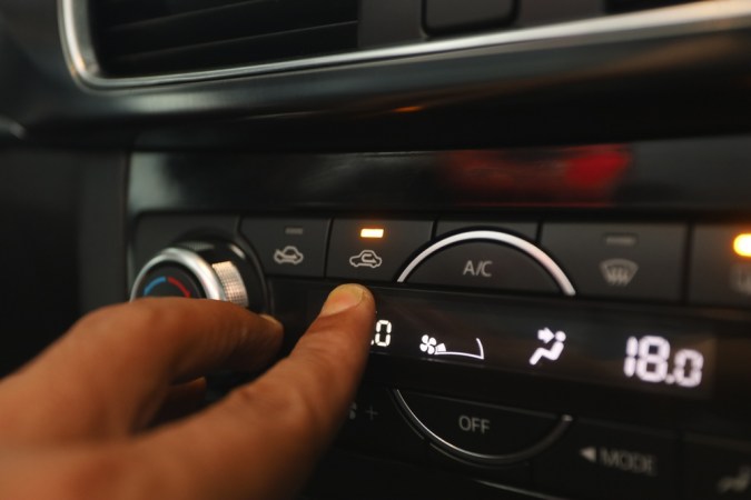 Cómo desempañar los vidrios rápidamente en días lluviosos