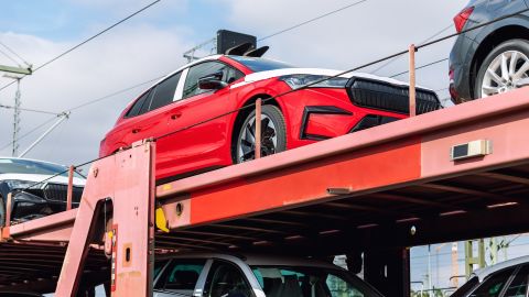 cuanto cuesta traer un carro a cuba