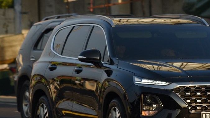 Luces diurnas vs faros delanteros: diferencias clave