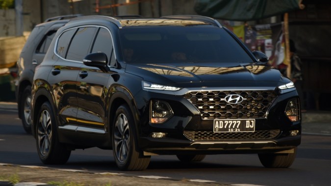 Luces diurnas vs faros delanteros: diferencias clave