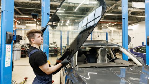 Cómo cambiar el parabrisas del carro de forma práctica y fácil