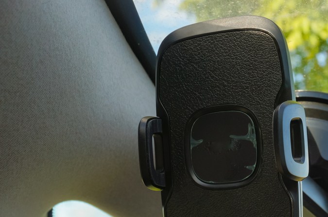 Soportes de teléfono: ¿comodidad o peligro oculto?