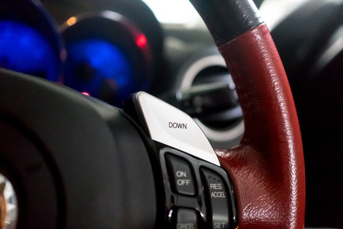 Conoce la Manumatic: transmisión mixta de autos modernos
