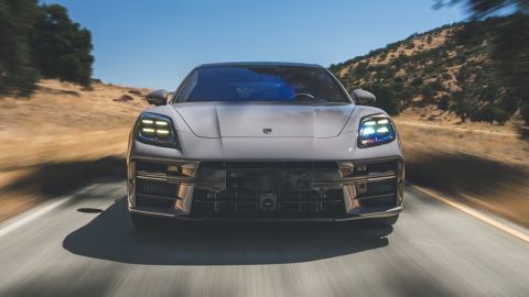 2025-porsche-panamera-turbo-s-e-hybrid