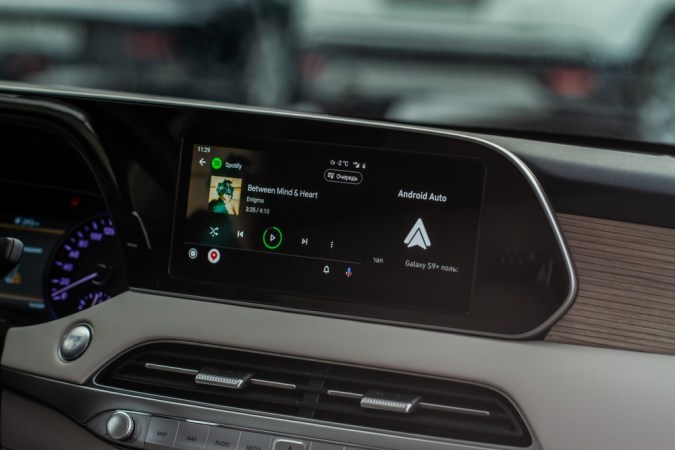 Renueva tu carro con Android Auto usando una tablet vieja