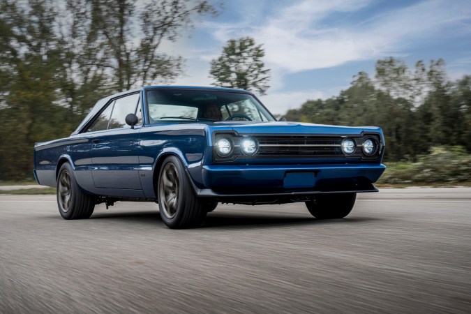 Mopar presenta el clásico Plymouth GTX 1967, con motor eléctrico
