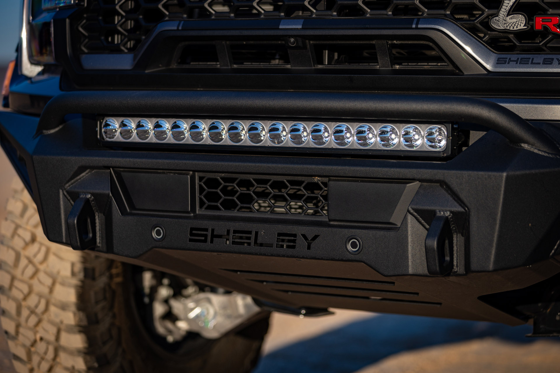 Una máquina de 900hp: Shelby F-150 Baja Raptor