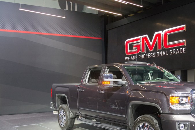 ¿Eres dueño de una Silverado o Sierra? Podrías recibir hasta $12,700