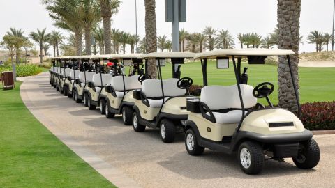 dónde alquilar carrito de golf