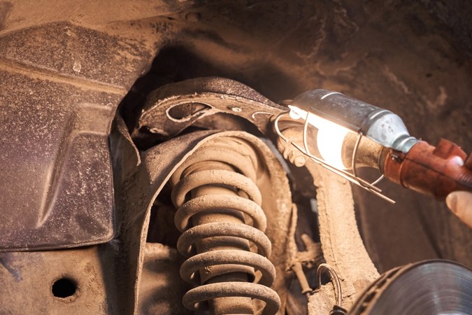 10 aspectos que no puedes descuidar si tu auto tiene más de 10 años