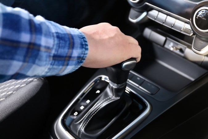 5 razones por las que no puedes sacar la llave de tu auto automático