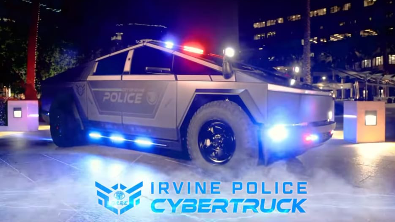 Presentan la primera Tesla Cybertruck policía en California