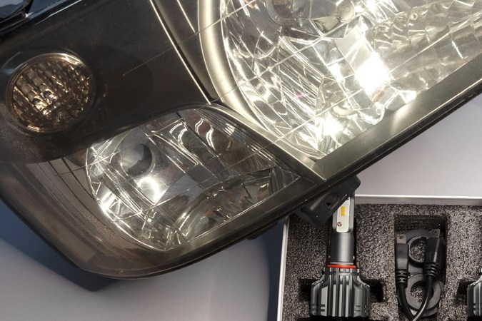 Lo que debes saber antes de pasarte a iluminación LED en tu auto