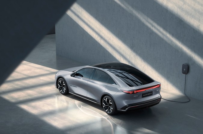 Mazda EZ-6: La era eléctrica llega con el sucesor del Mazda6