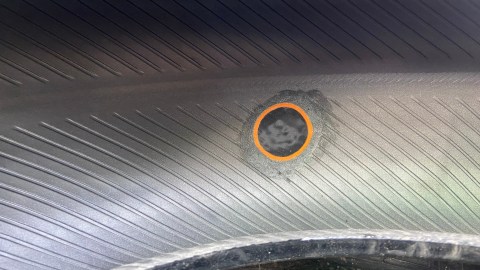 ¿Cuánto cuesta parchar una llanta de carro en USA?