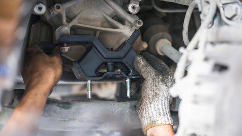 Fallas en los soportes del motor: causas y consecuencias