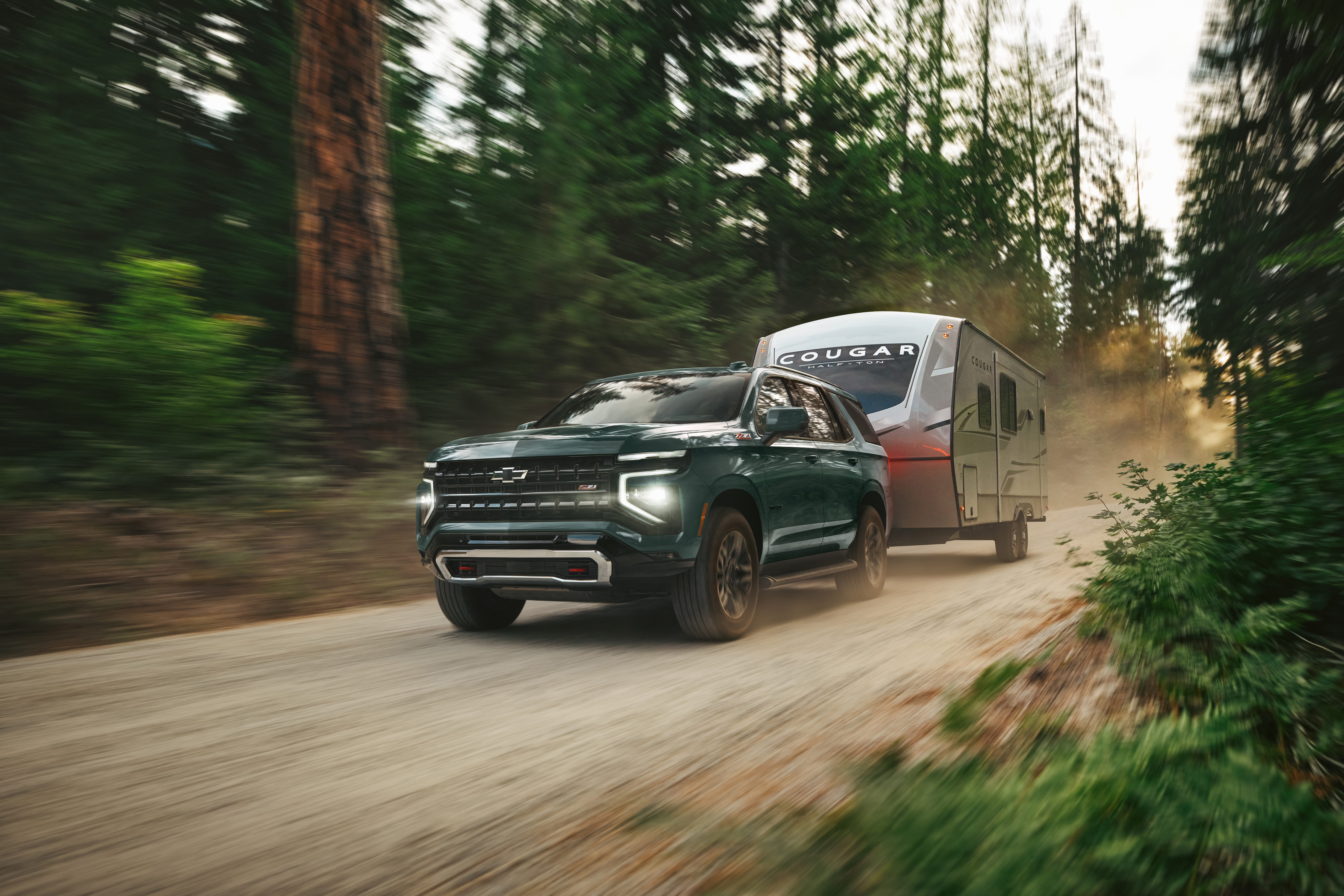 Chevrolet Suburban y Tahoe 2025 se actualizan para seguir dominando