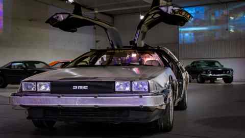 El cine invade el Salón de París con 25 autos icónicos