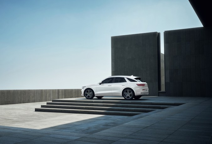 Genesis GV70 2026 se renueva con una elegancia deportiva