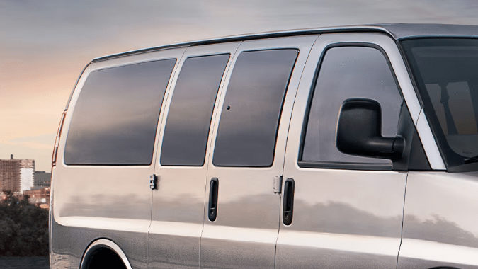 GMC Savana 2025: la furgoneta que sigue fiel a sus inicios