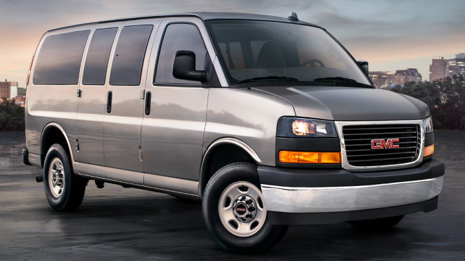 GMC Savana 2025: la furgoneta que sigue fiel a sus inicios
