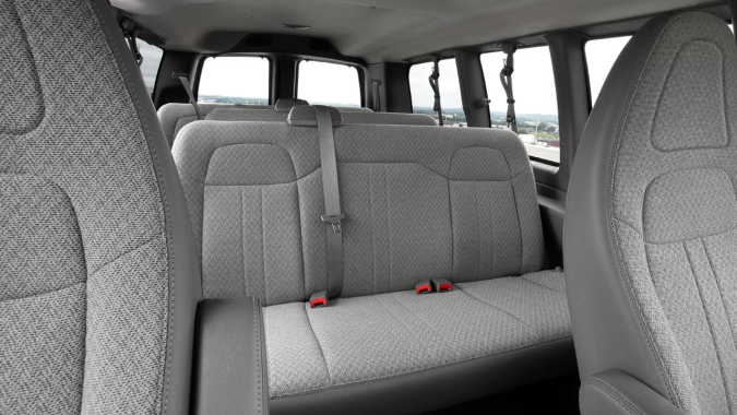 GMC Savana 2025: la furgoneta que sigue fiel a sus inicios