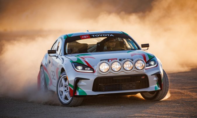 Toyota conmemora sus éxitos en rally con GR Corolla Rally Legacy